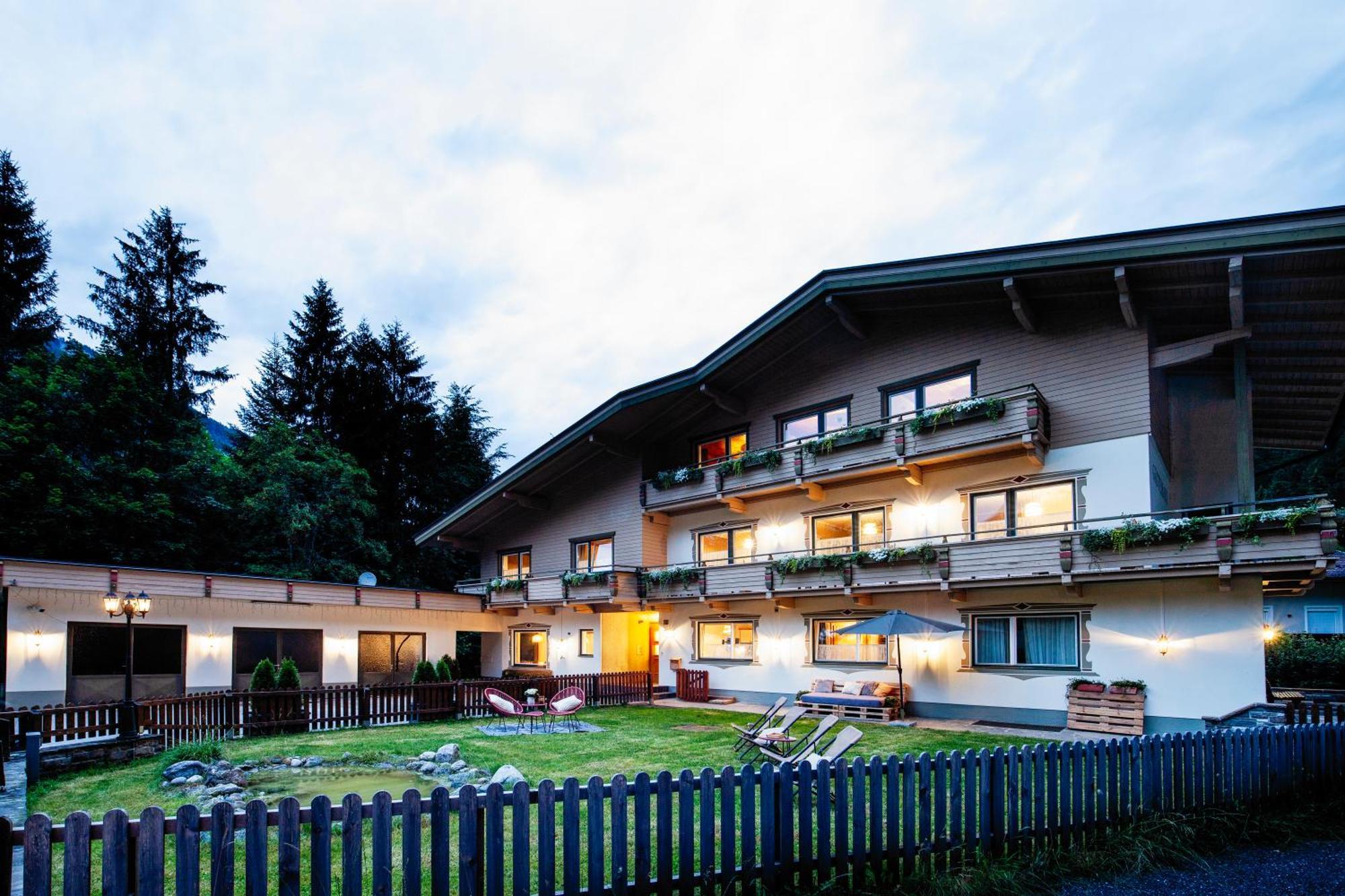 Pinetree Lodge Майргофен Екстер'єр фото